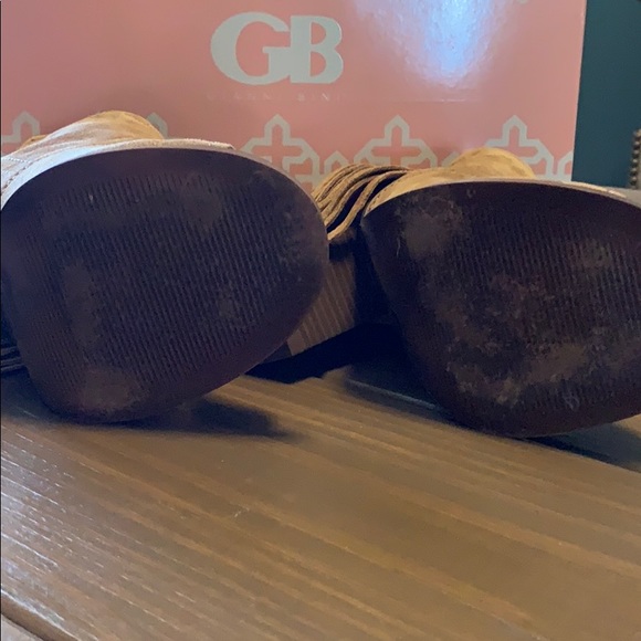 GIANNI BINI suede boots with tassels - Picture 5 of 8